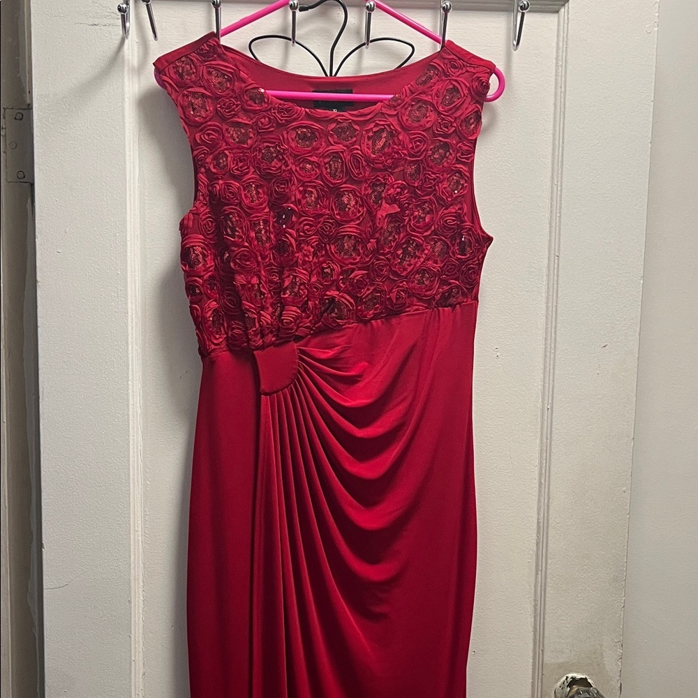 Elegant Red Rose Evening Dress